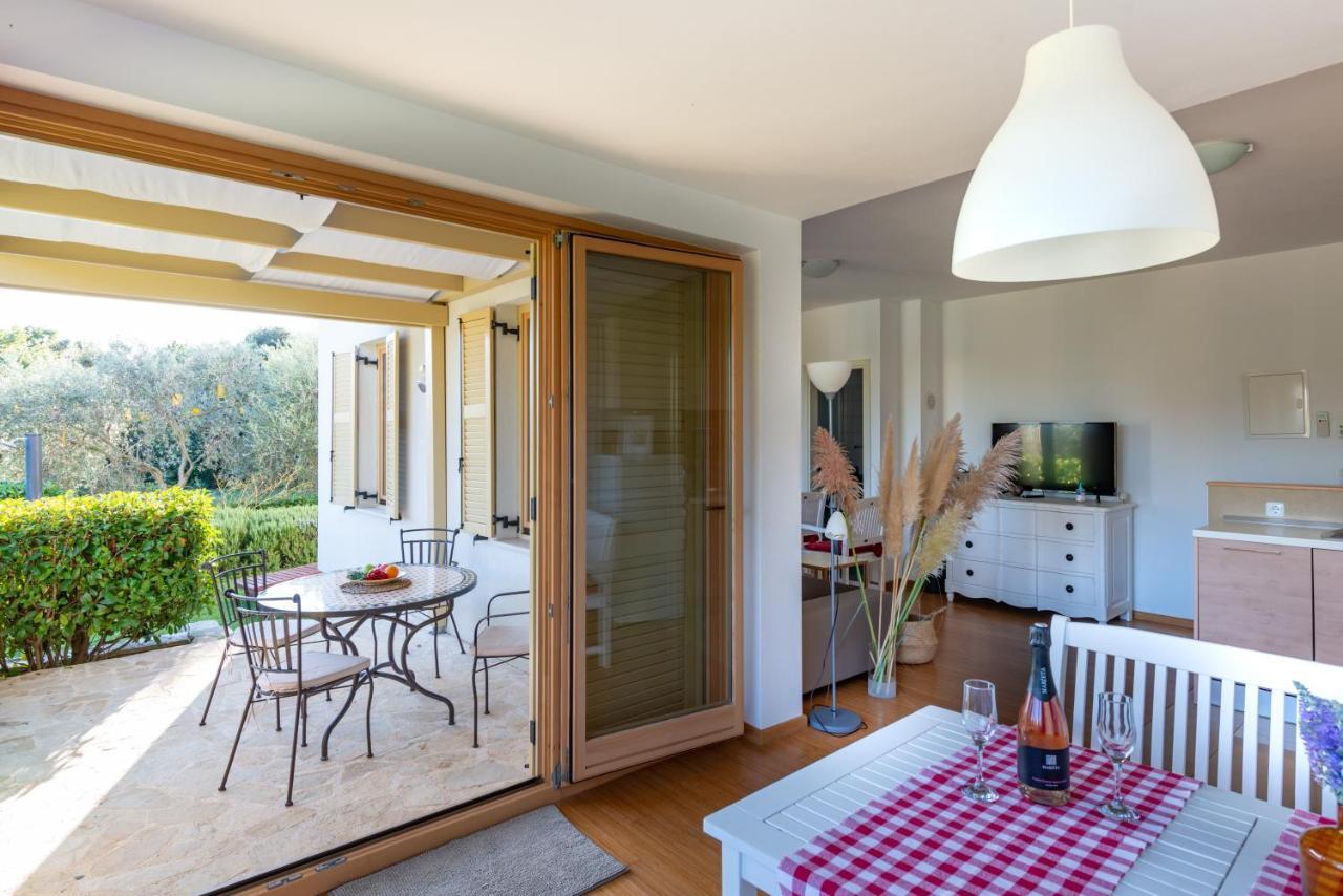 Casa Bamboo Lägenhet Banjole Exteriör bild