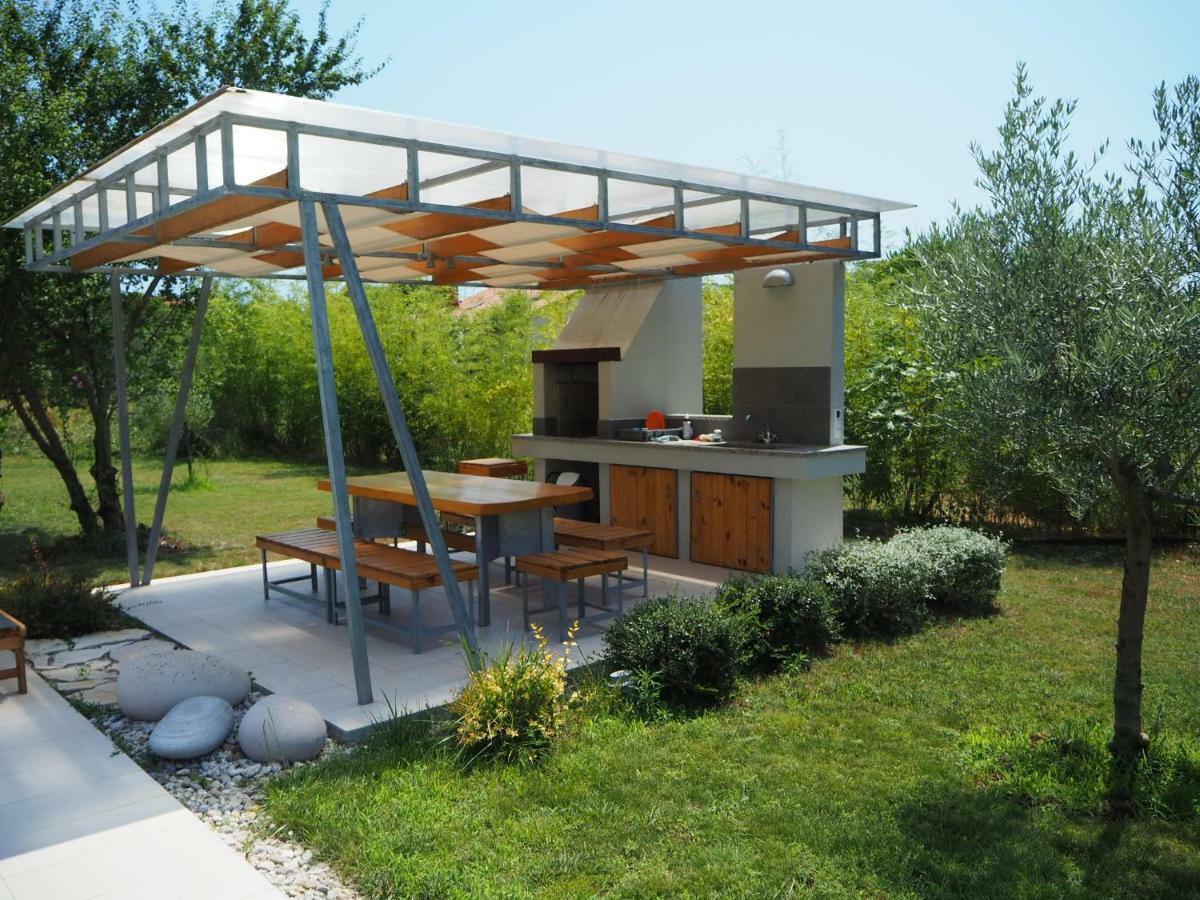Casa Bamboo Lägenhet Banjole Exteriör bild
