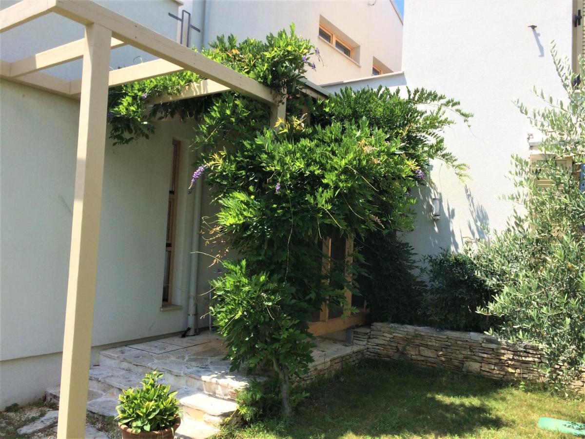 Casa Bamboo Lägenhet Banjole Exteriör bild