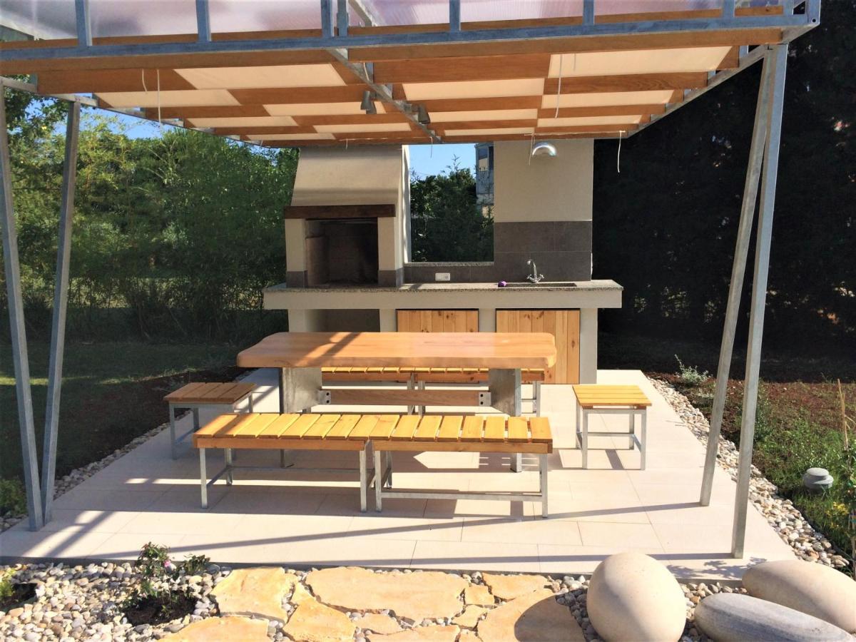 Casa Bamboo Lägenhet Banjole Exteriör bild